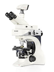 Leica DM2700 P Microscope